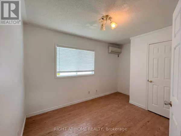 Kawartha Lakes (woodville), ON K0M2T0,76 KING STREET