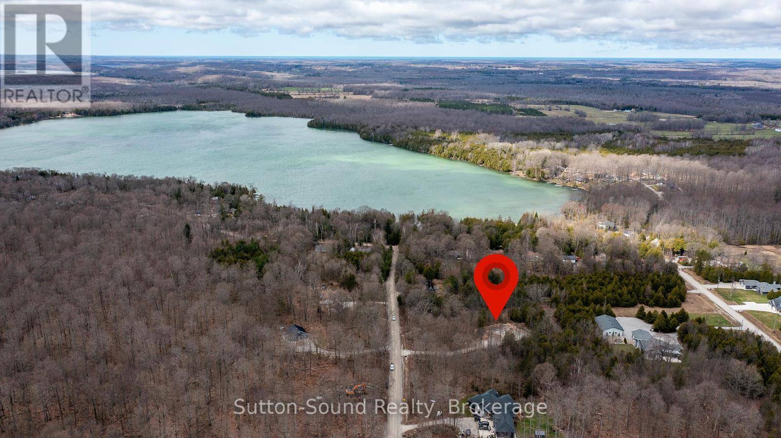 Georgian Bluffs, ON N0H2K0,127 BIG ROCK ROAD