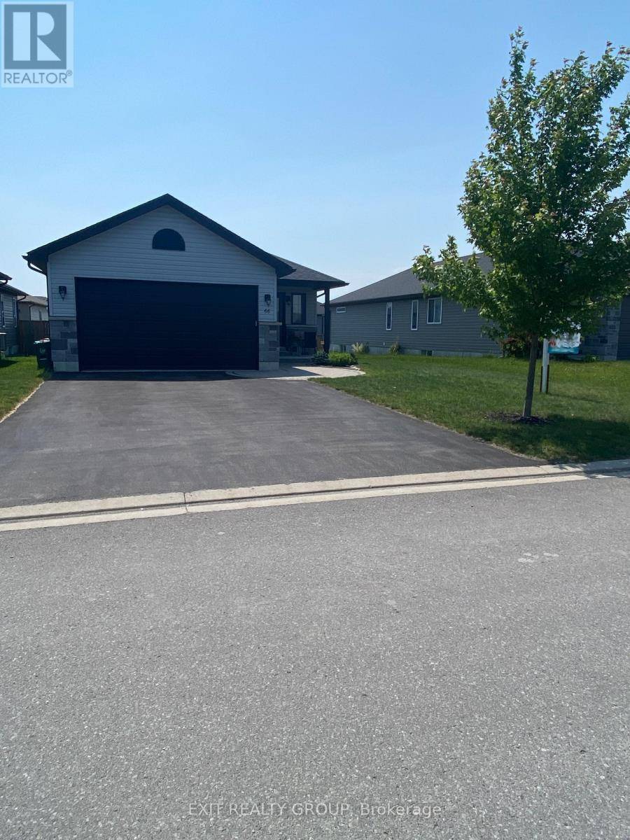 66 DEACON PLACE, Belleville (belleville Ward), ON K8P5G4