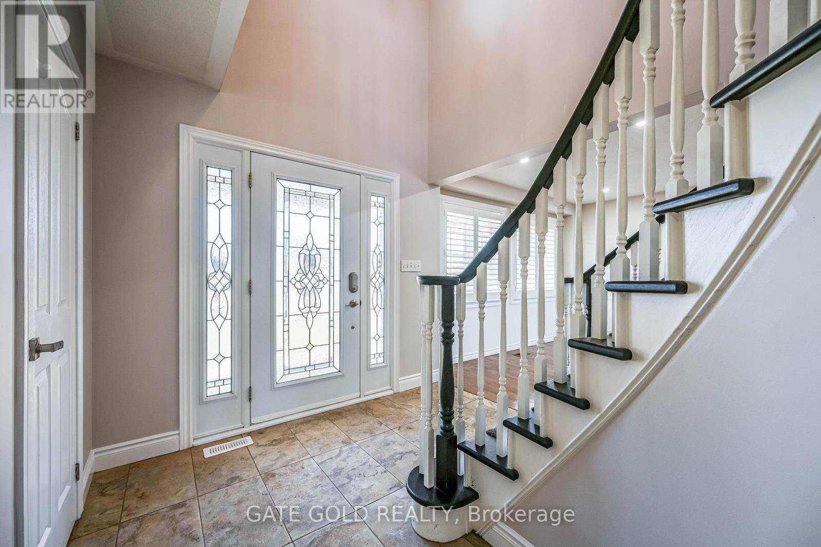 Hamilton (stoney Creek), ON L8J3T7,228 HIGHLAND ROAD W