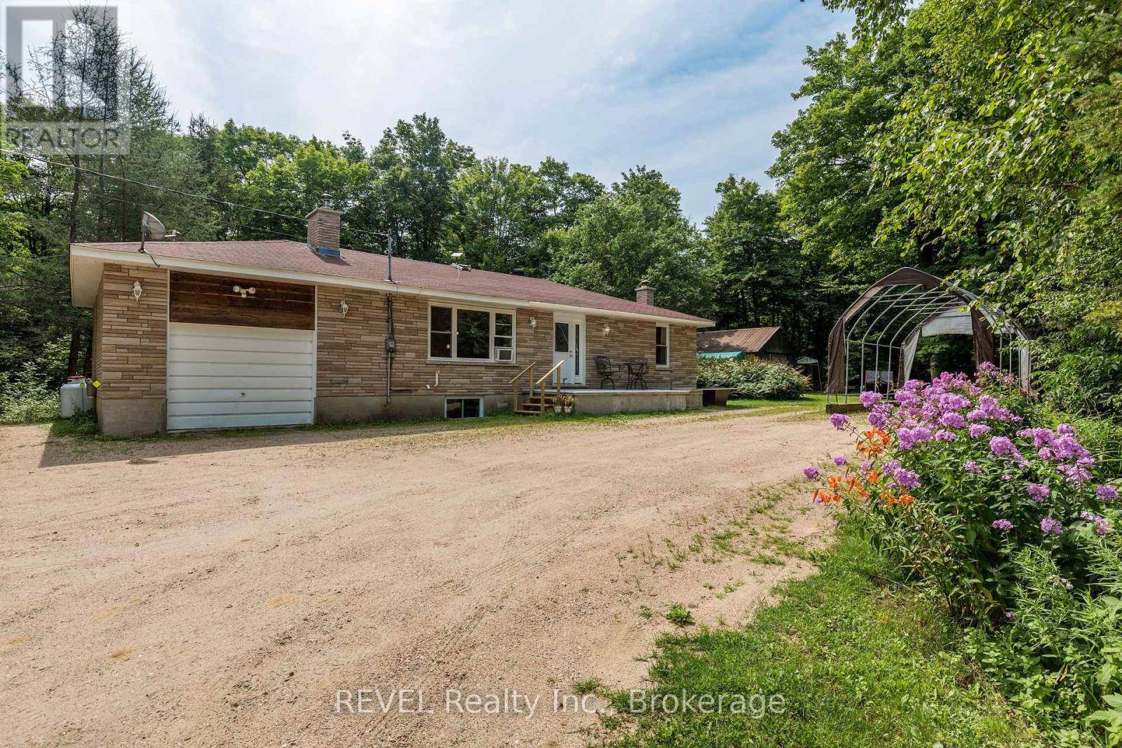 Machar, ON P0A1X0,1643 EAGLE LAKE ROAD
