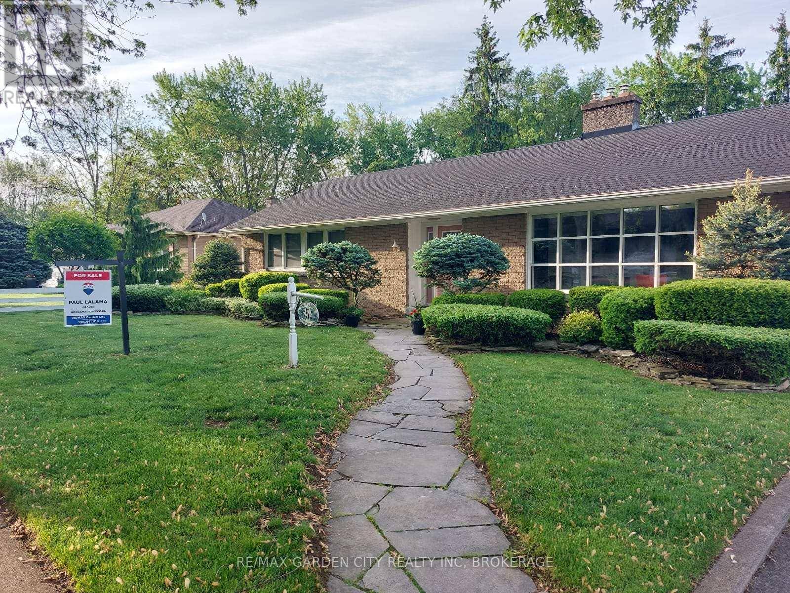 Welland (769 - Prince Charles), ON L3C4M9,5 PARKVIEW CRESCENT