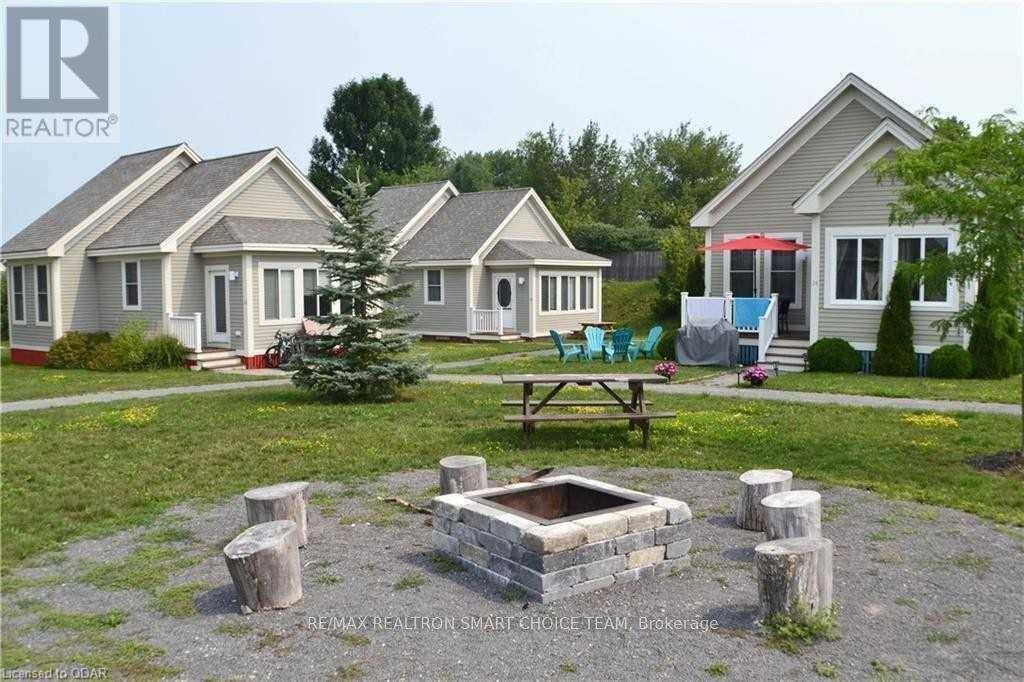 Prince Edward County (athol Ward), ON K0K1P0,26 MEADOW VIEW LANE