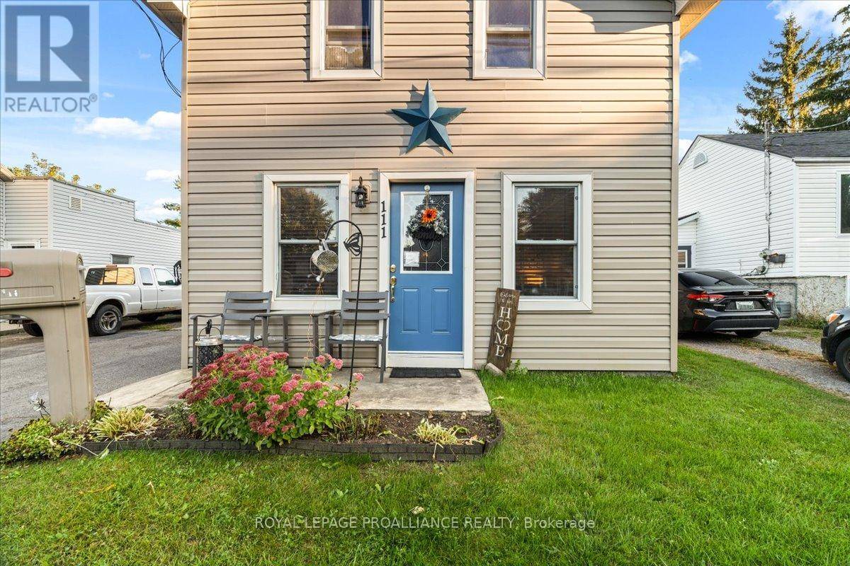 Quinte West (trenton Ward), ON K8V5Z3,111 DAVIS STREET E