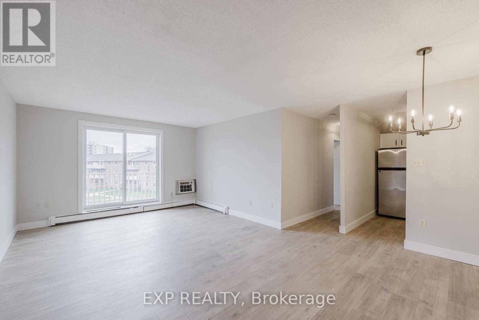 London South (south X), ON N6E1X9,1584 Ernest AVE #304