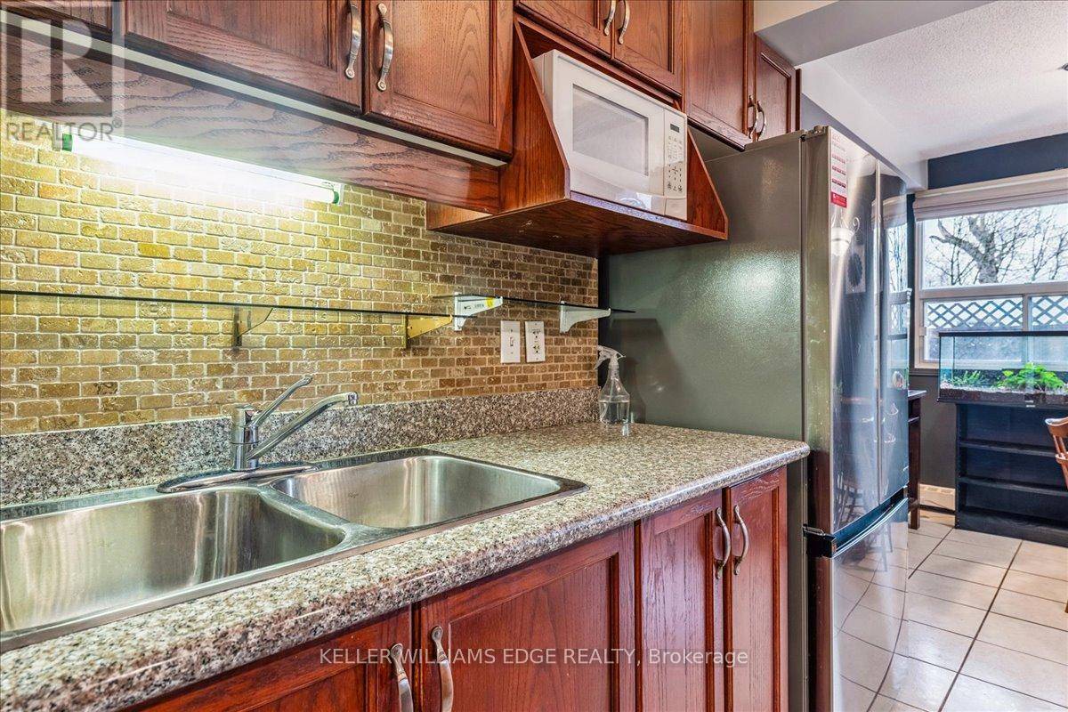 Brant (brantford Twp), ON N3S7J3,793 Colborne ST #107