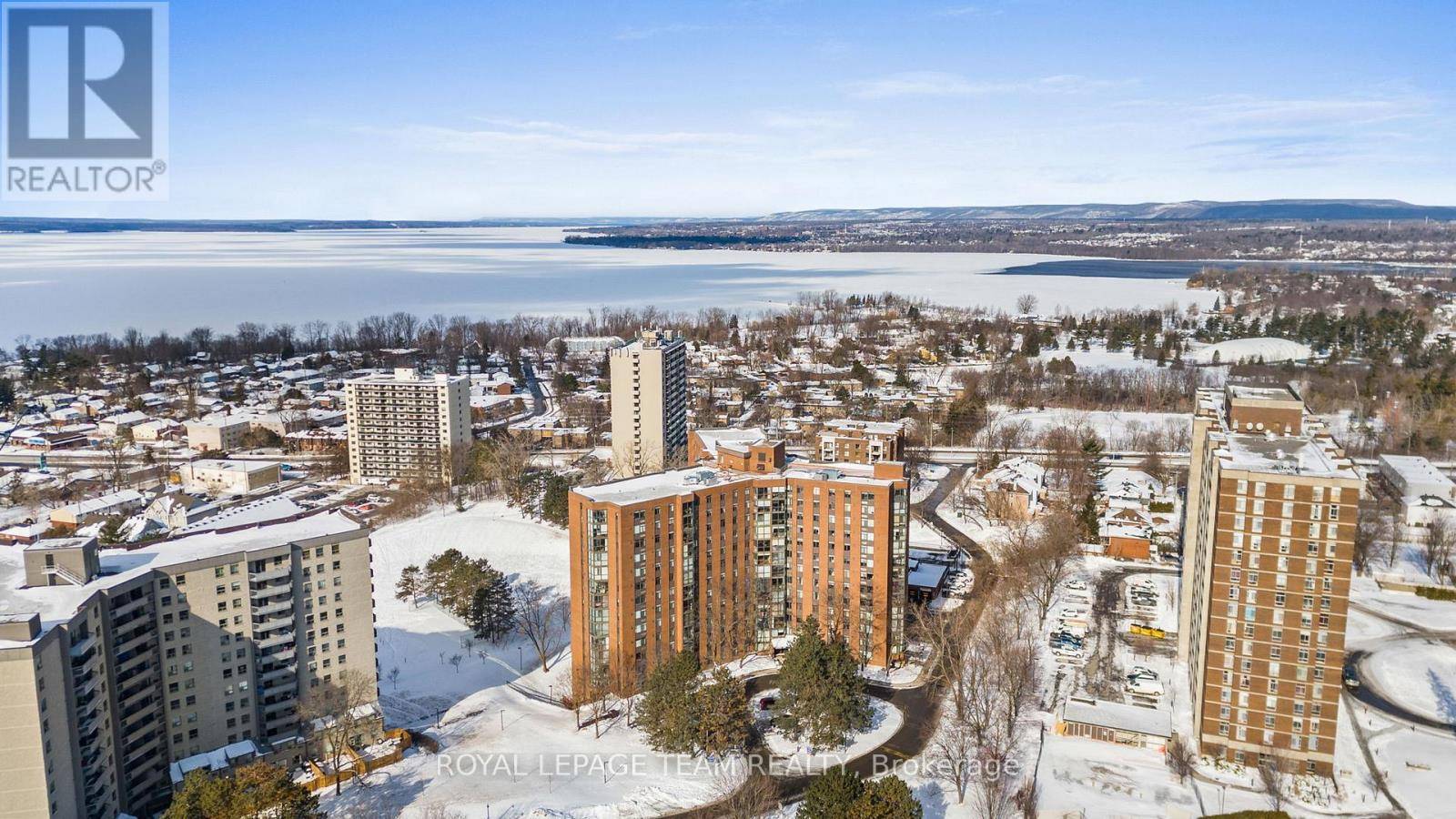 2871 Richmond RD #1708, Ottawa, ON K2B8M5