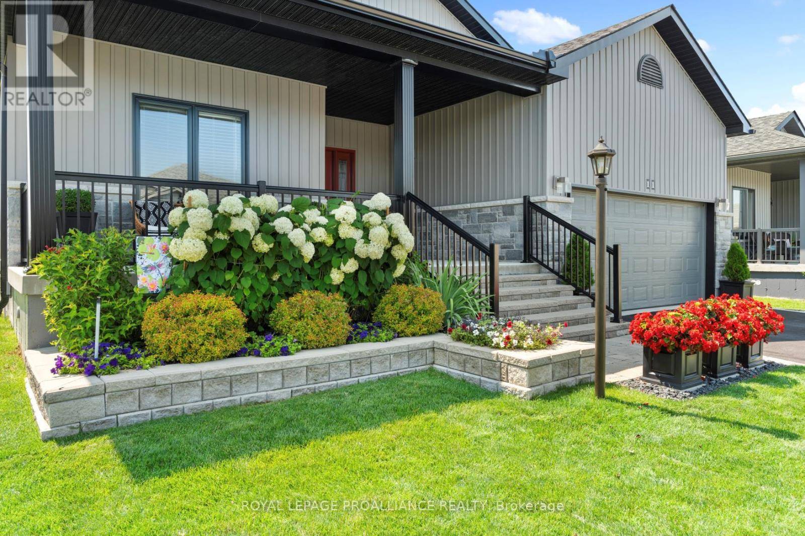 11 GILBERT CRESCENT, Prince Edward County (wellington Ward), ON K0K3L0