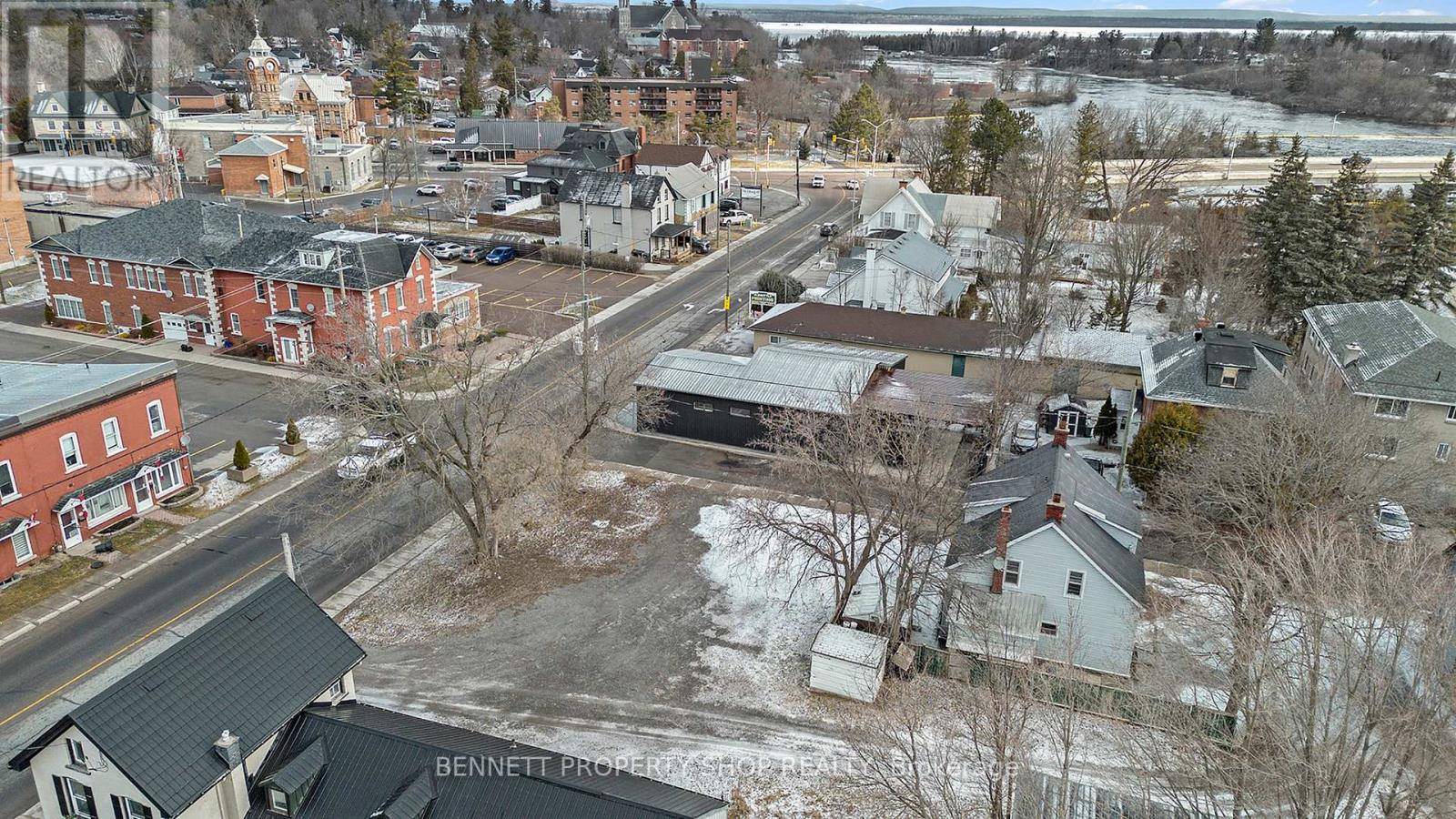 Arnprior, ON K7S2L1,119 & 125 DANIEL STREET N
