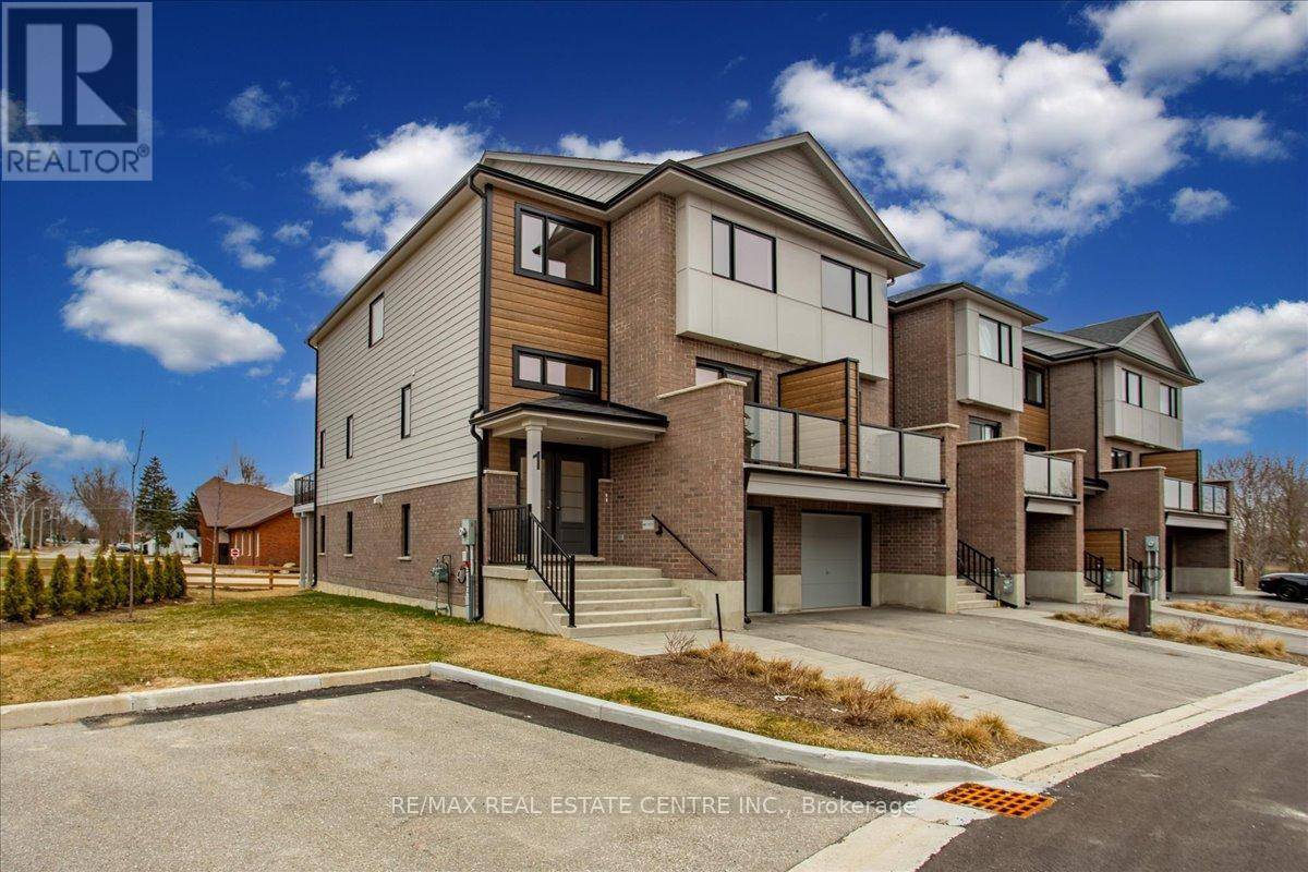 Minto, ON N0G2P0,182 Bridge CRES ##1