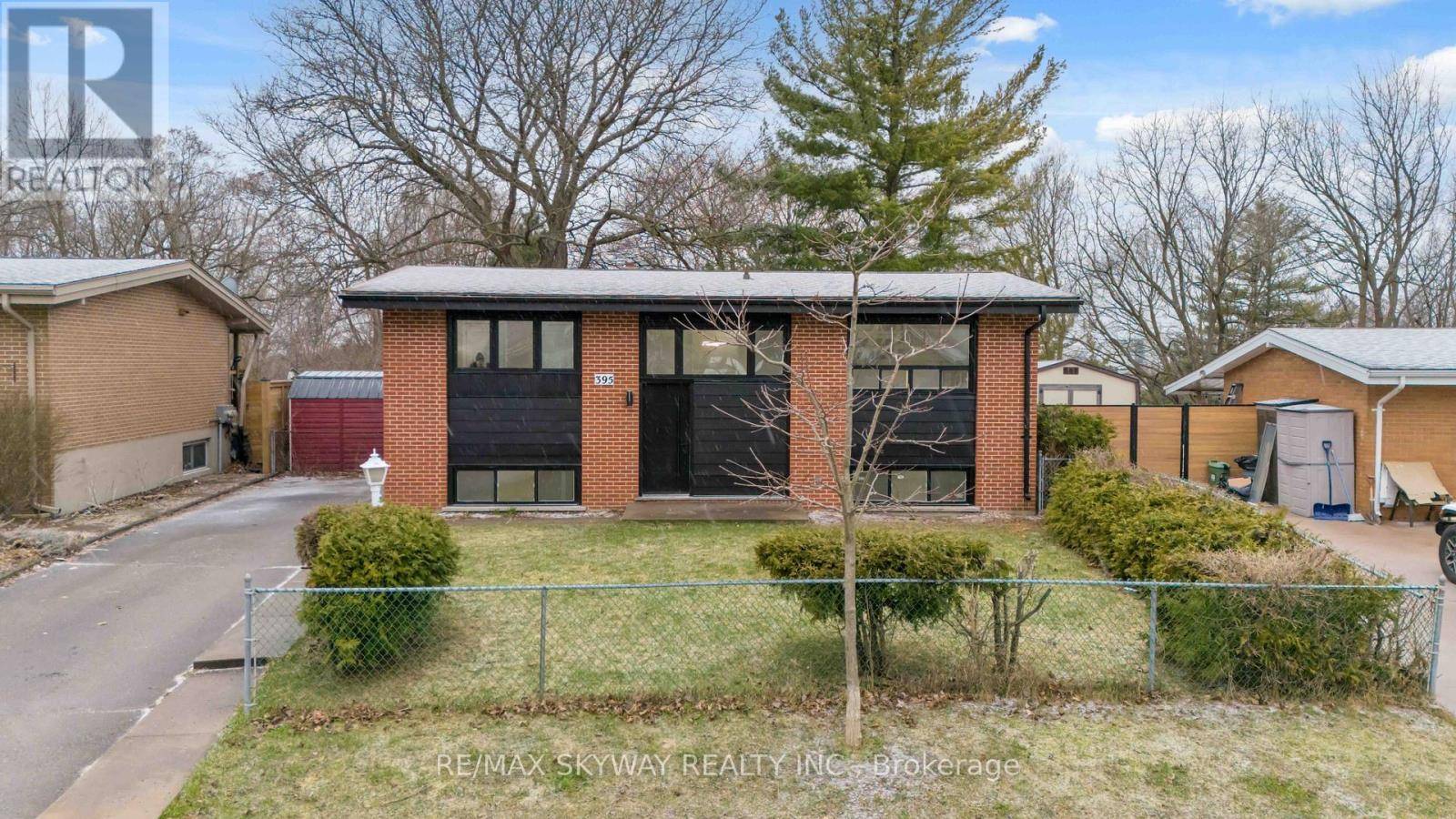 395 MAGNOLIA CRESCENT, London East (east A), ON N5Y4T1