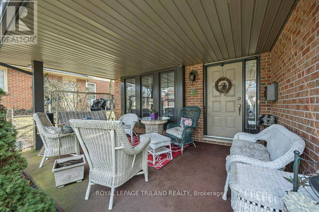 London, ON N6K3E1,5 FOXCROFT CRESCENT