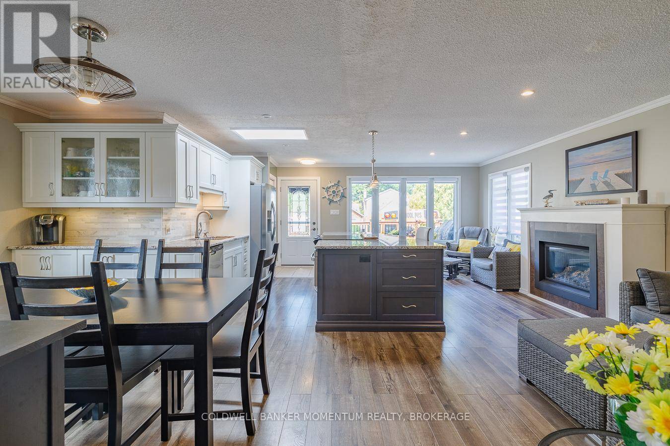 St. Catharines (port Weller), ON L2M1A4,12 1/2 BEACHAVEN DRIVE
