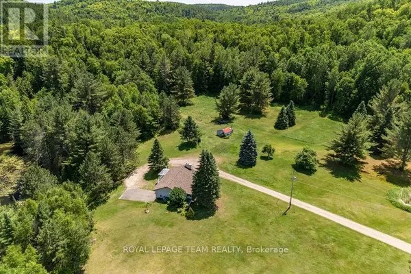 Madawaska Valley, ON K0J1B0,11462 OPEONGO ROAD