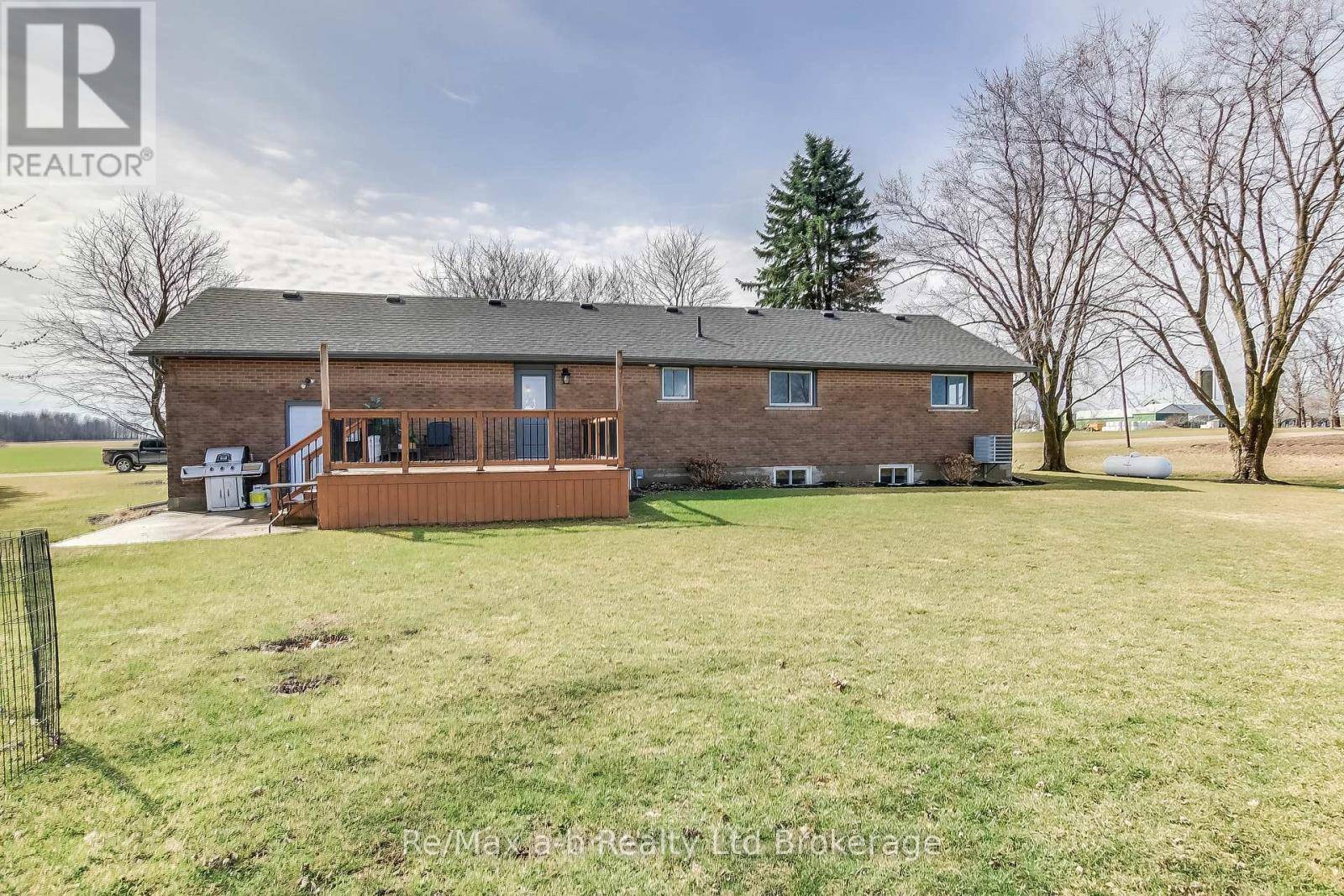 Norwich, ON N4S7V8,485527 FIREHALL ROAD