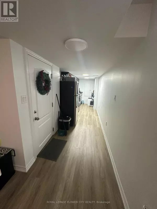 Cambridge, ON N1S0A2,51 Beauchamp DR #Basement