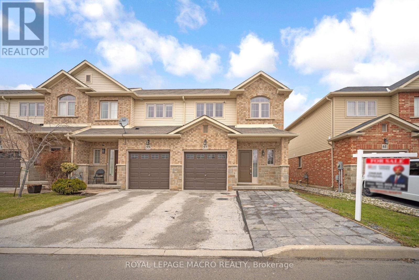 Hamilton (stoney Creek), ON L8E0G3,57 REDCEDAR CRESCENT S