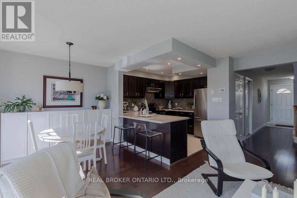 Hamilton (waterdown), ON L0R2H0,79 Braeheid AVE #1