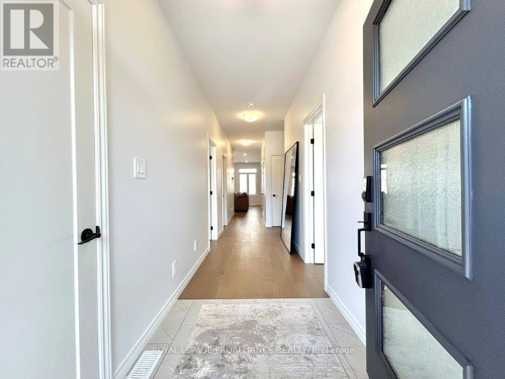 Belleville (thurlow Ward), ON K8N0T1,77 A&B ATHABASKA DRIVE