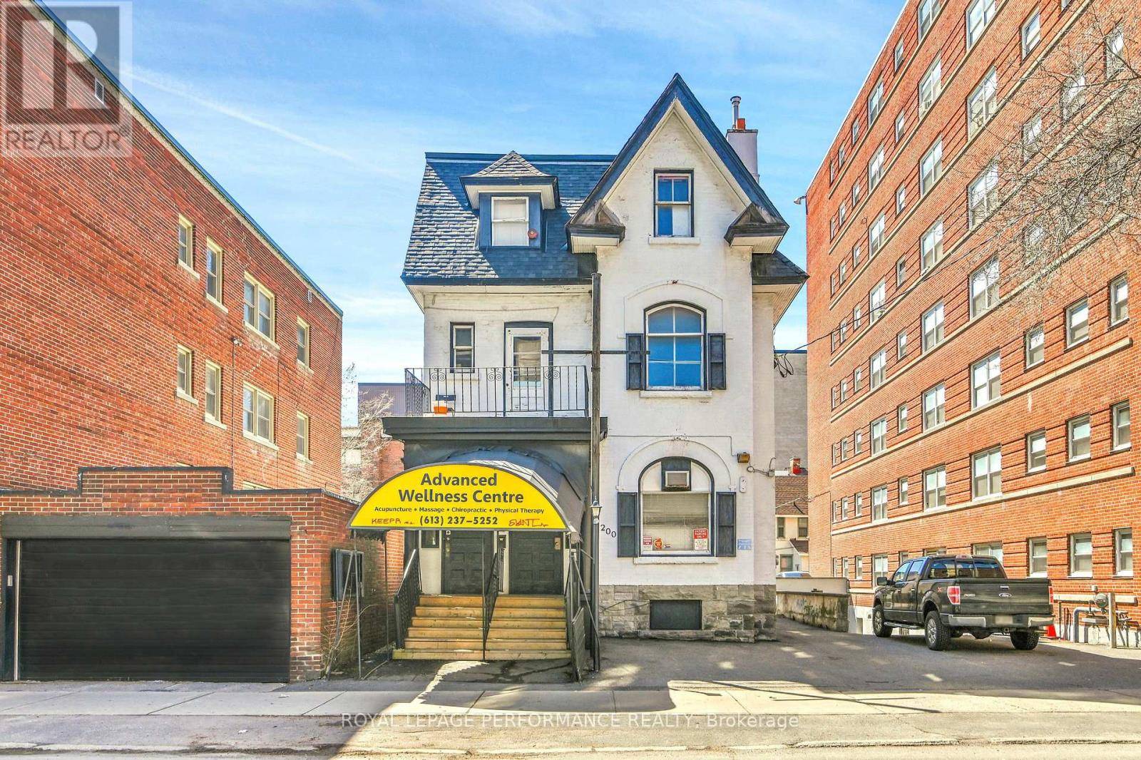 200 METCALFE STREET, Ottawa, ON K2P1P7
