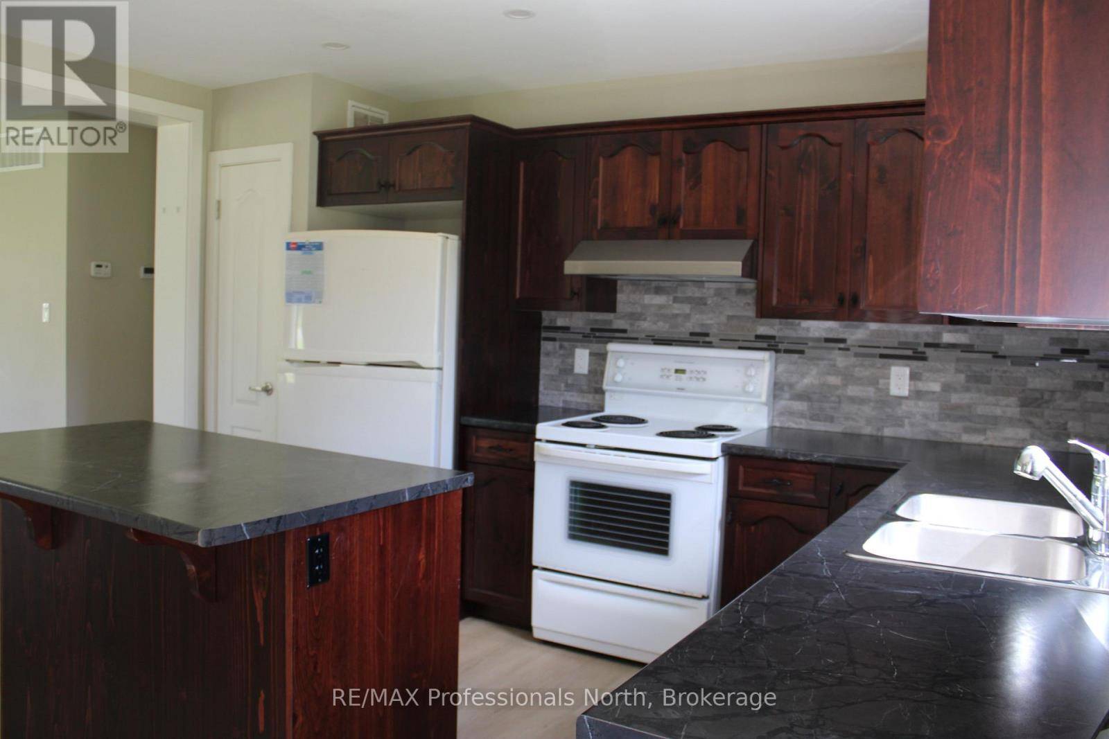 Minden Hills (lutterworth), ON K0M2L1,2513 DAVIS LAKE ROAD