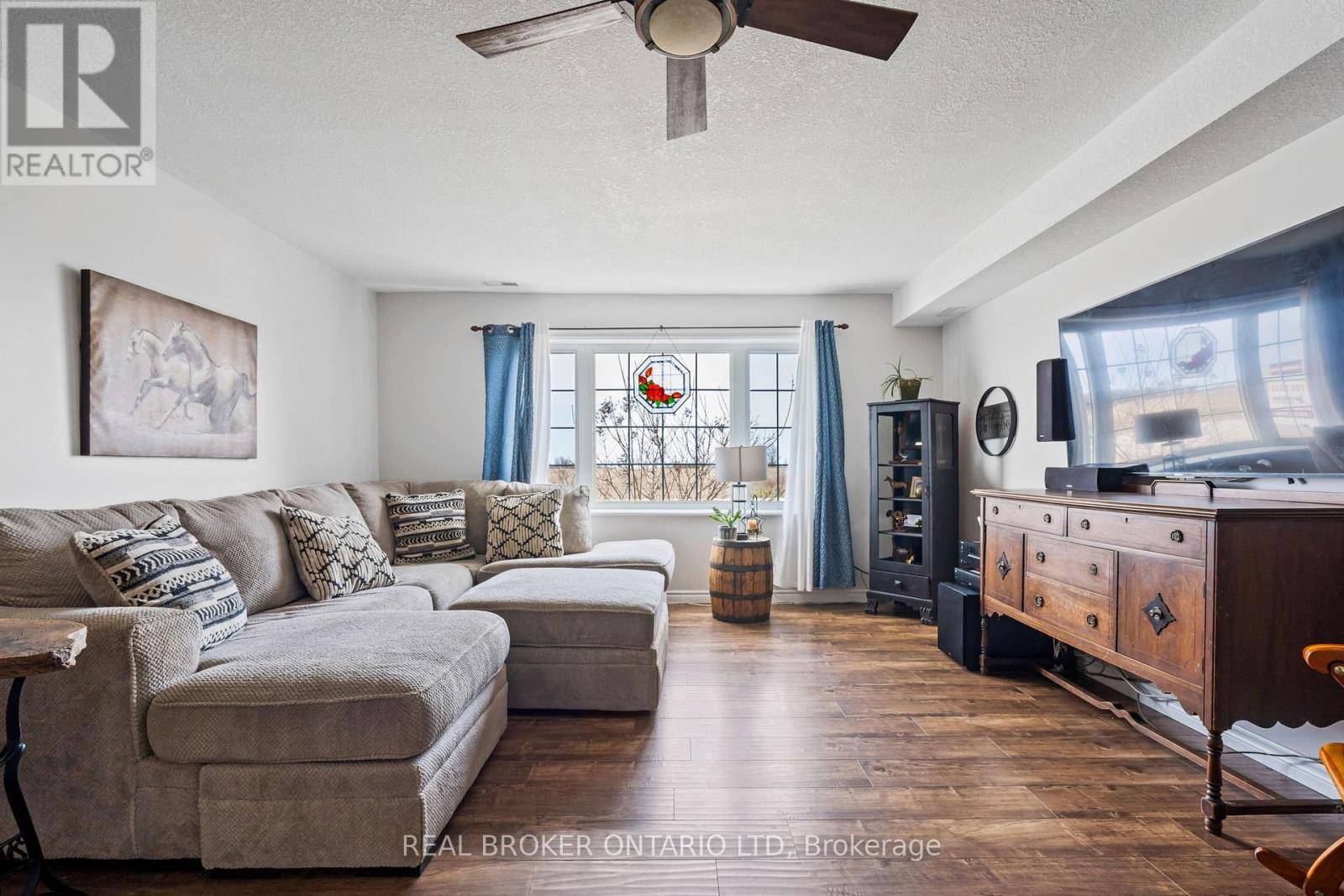 Adelaide Metcalfe, ON N0L1W0,4196 WALKERS DRIVE