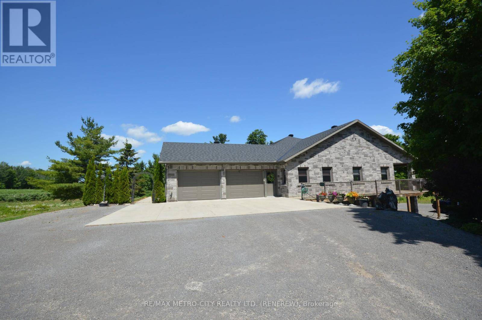 3280 BURNSTOWN ROAD, Horton, ON K7V3Z9