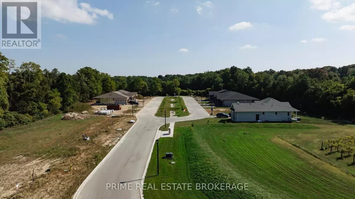 Bluewater (bayfield), ON N0M1G0,60 DEER RIDGE LANE W