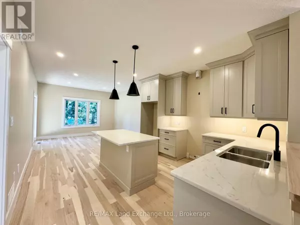Kincardine, ON N0G2T0,15 NYAH COURT