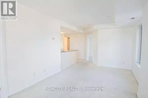 Ottawa, ON K2C4G4,310 Central Park DR #4B