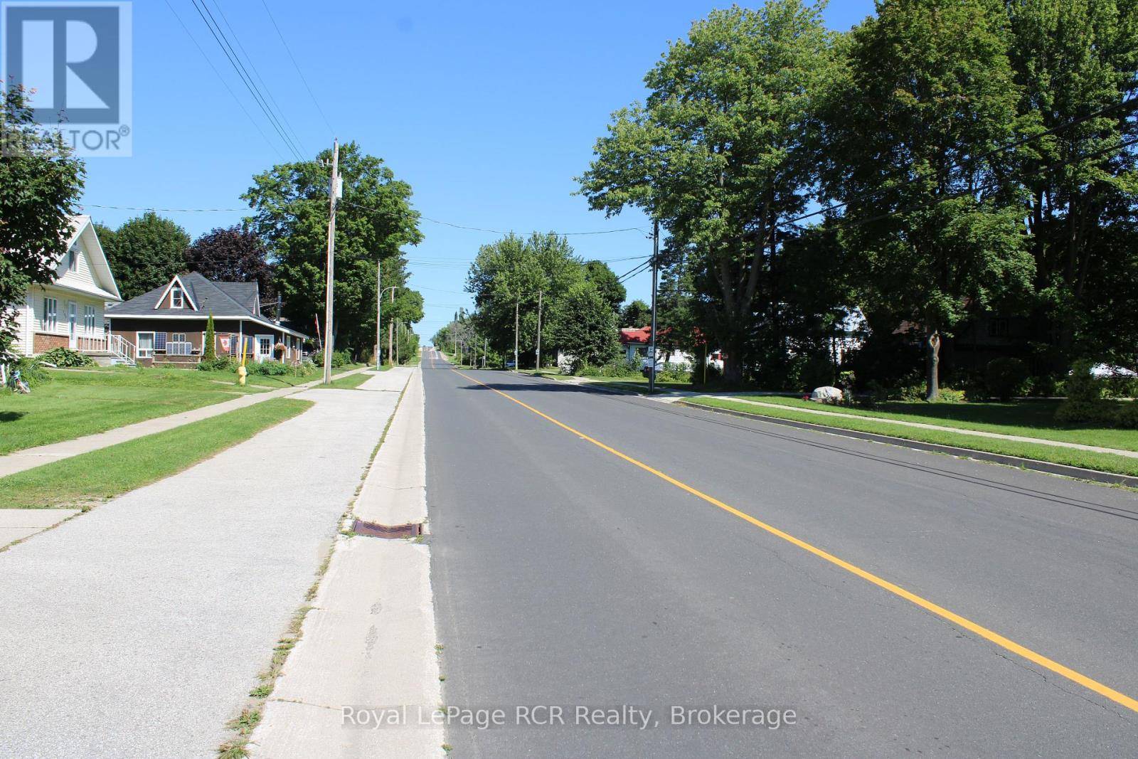 Northern Bruce Peninsula, ON N0H1W0,96 MAIN STREET
