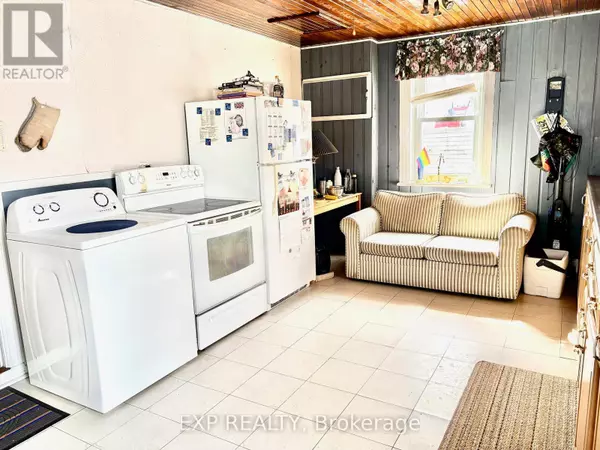 Madawaska Valley, ON K0J1B0,19420 OPEONGO LINE