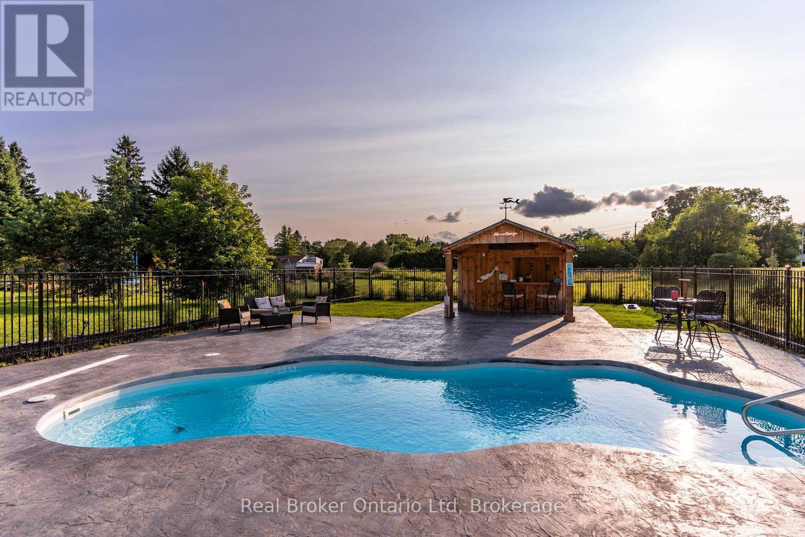 Grey Highlands, ON N0C1E0,210 INKERMAN STREET