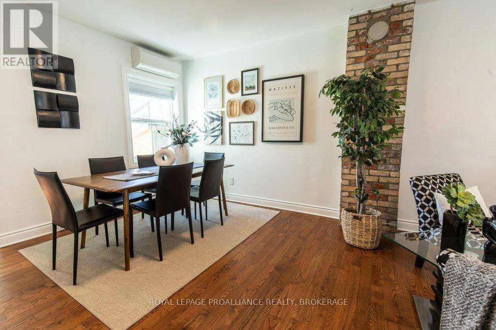 Kingston (east Of Sir John A. Blvd), ON K7K3E9,119 MONTREAL STREET