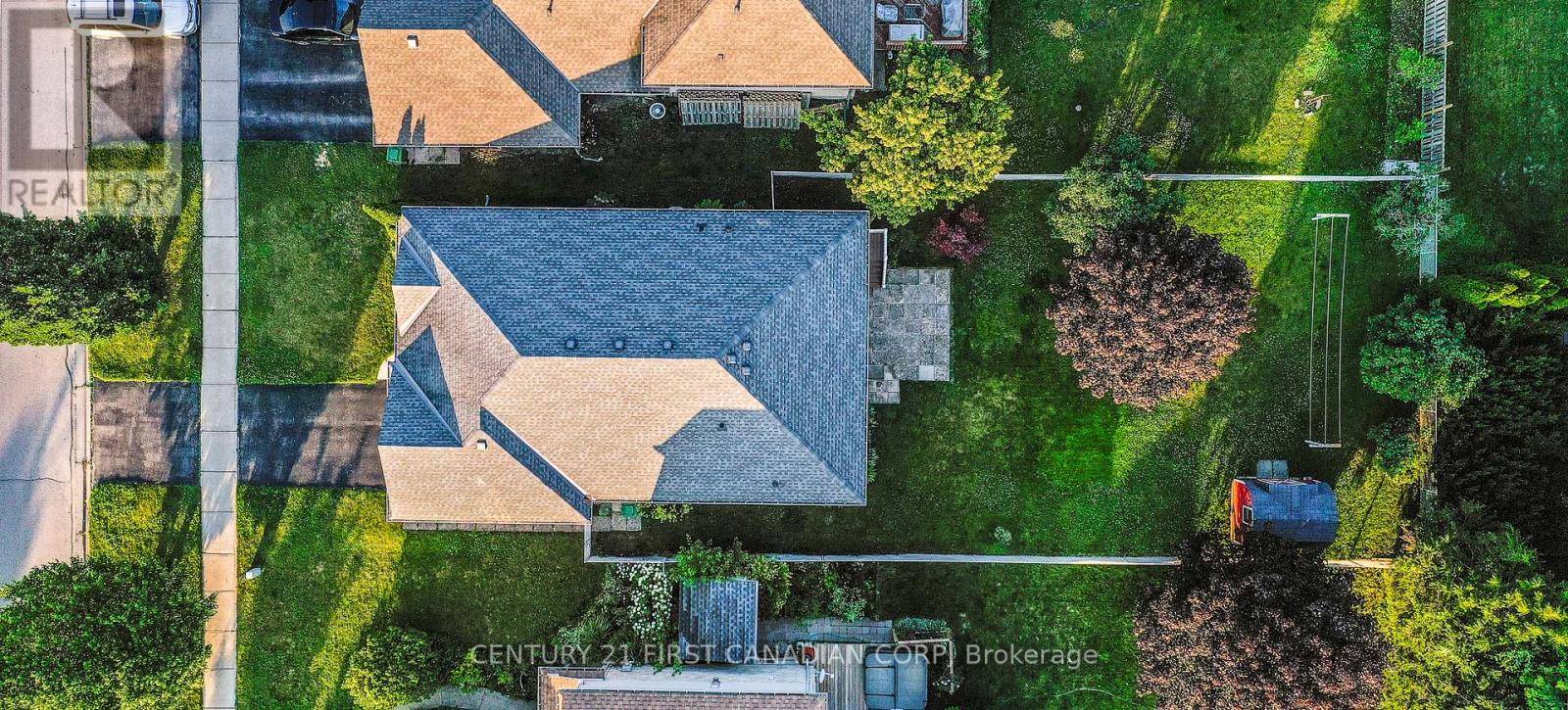 St. Thomas, ON N5R6E1,584 WELLINGTON STREET