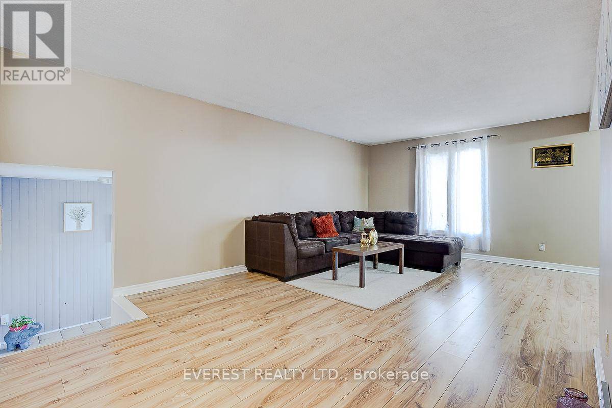 Hamilton (red Hill), ON L8K5V1,68 FOREST HILL CRESCENT