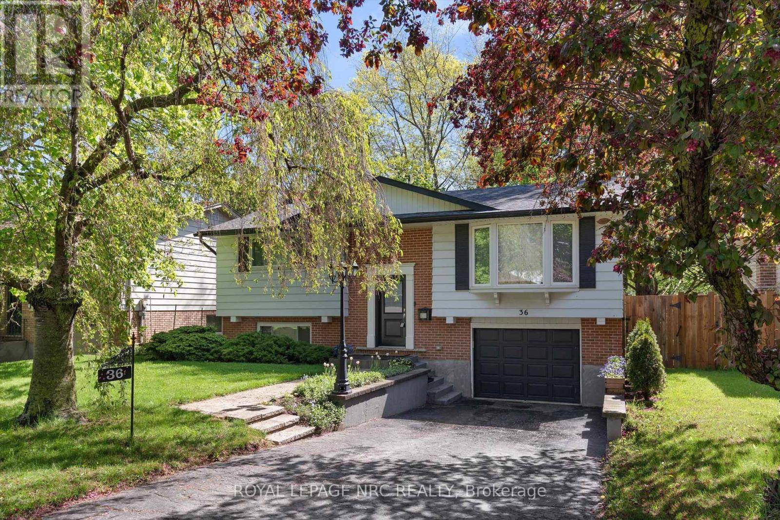 St. Catharines (martindale Pond), ON L2N6K7,36 ROYAL OAK DRIVE