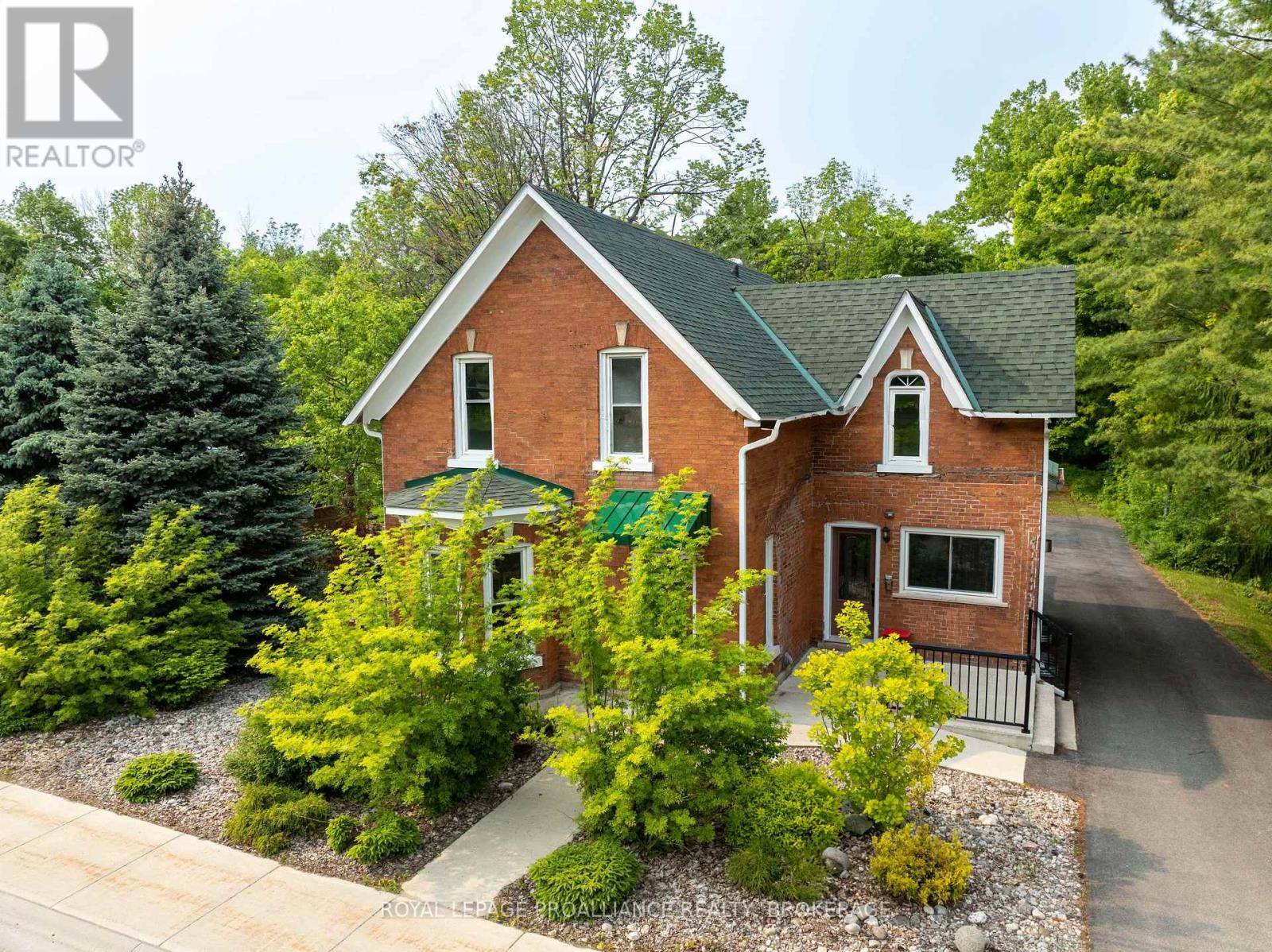 46 BEDFORD STREET, Westport, ON K0G1X0