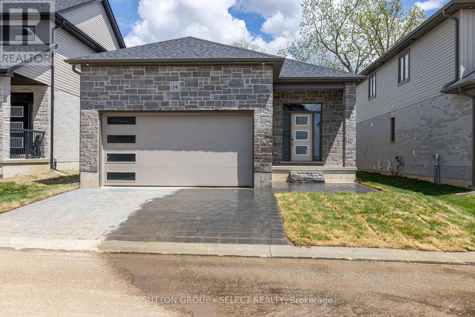 7966 Fallon DR #14, Lucan Biddulph (granton), ON N0M1V0