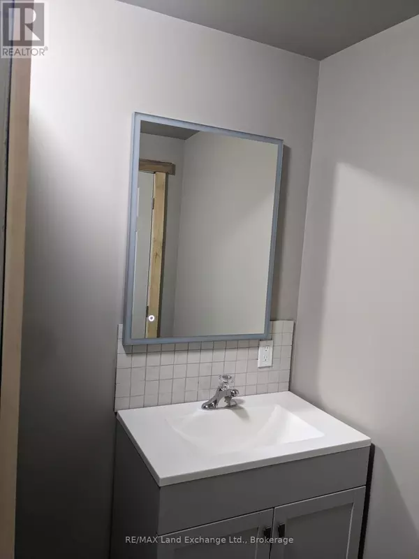 Arran-elderslie, ON N0G2N0,428 QUEEN STREET S