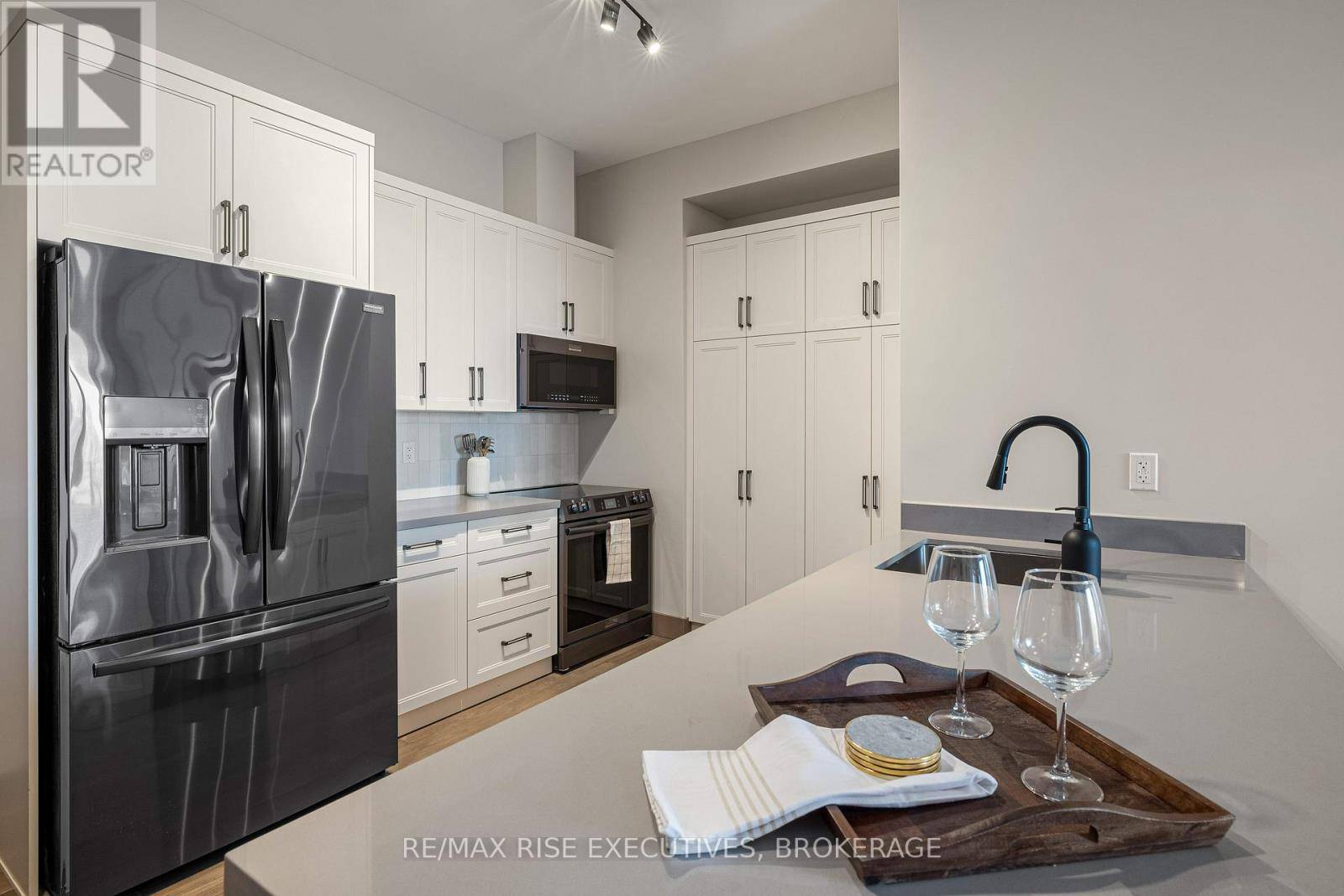 Kingston (city Northwest), ON K7M3G4,2274 Princess ST #226