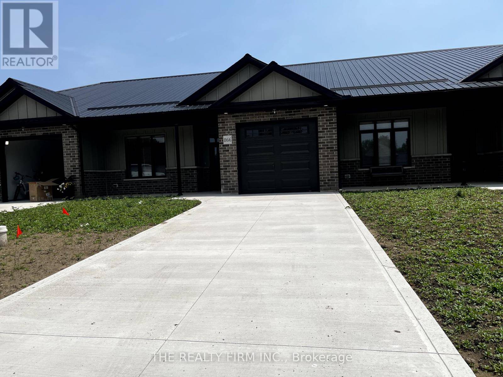 West Elgin (west Lorne), ON N0L2P0,1166 JANE STREET
