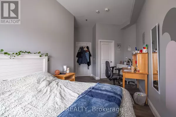 Kingston (central City East), ON K7L1E3,630 Princess ST #303