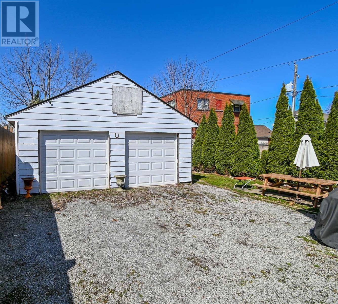 Niagara Falls (211 - Cherrywood), ON L2E4L7,4725 THIRD AVENUE