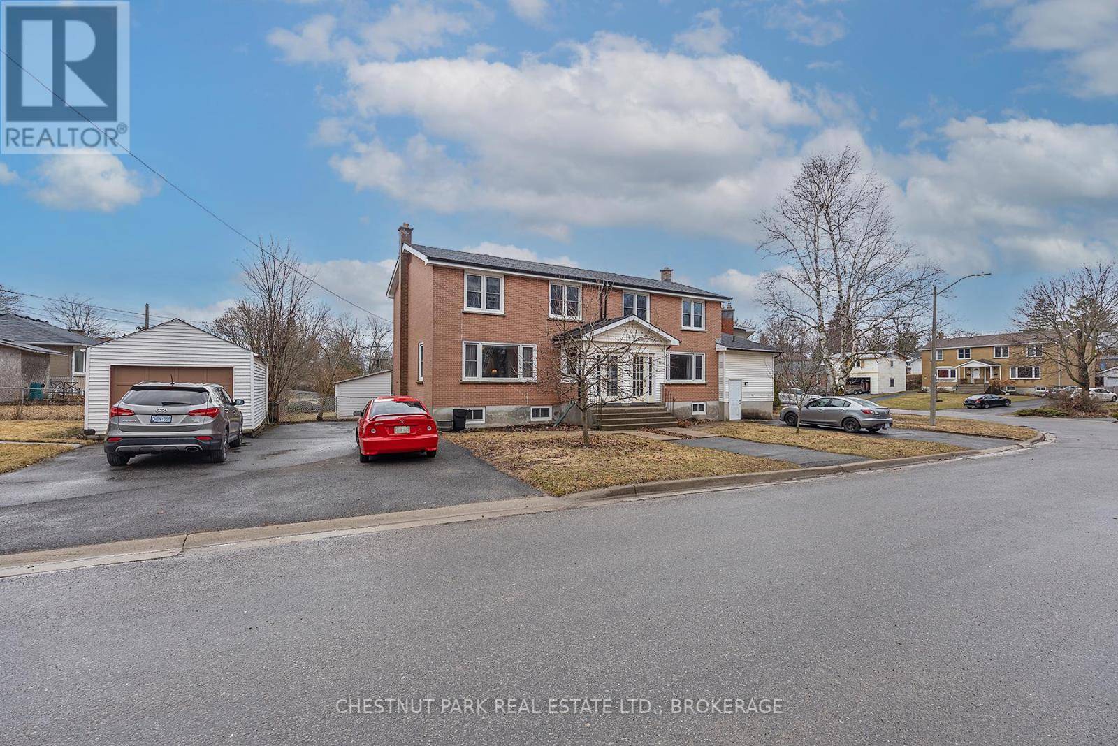 Kingston (central City West), ON K7M2L6,87-89 HATTER STREET