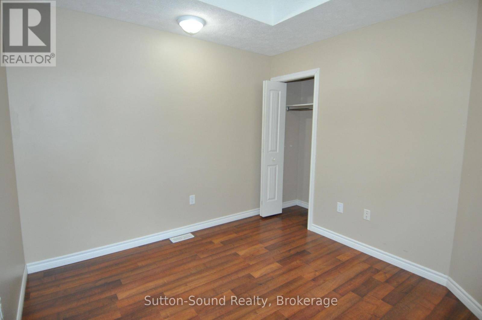 Owen Sound, ON N4K6N1,1326 15TH ST B STREET E