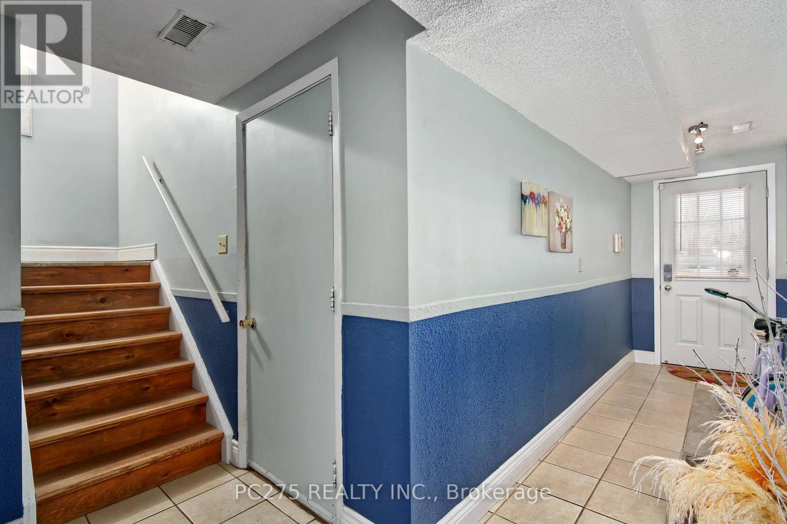Central Elgin, ON N5L1B7,301 Carlow RD #24