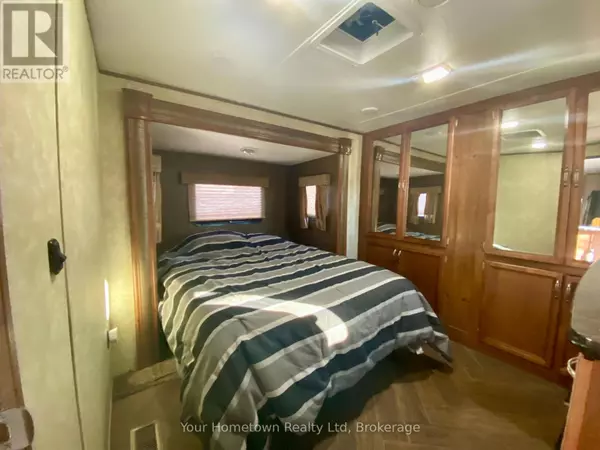 Centre Wellington, ON N1M2W5,1647 FIR PLACE