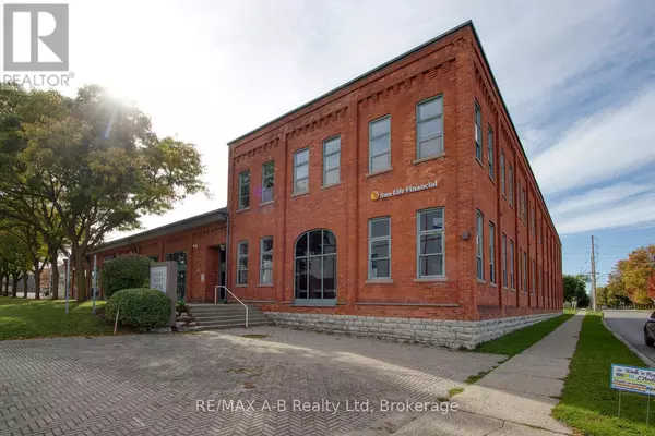 342 Erie ST #202, Stratford, ON N5A2N4