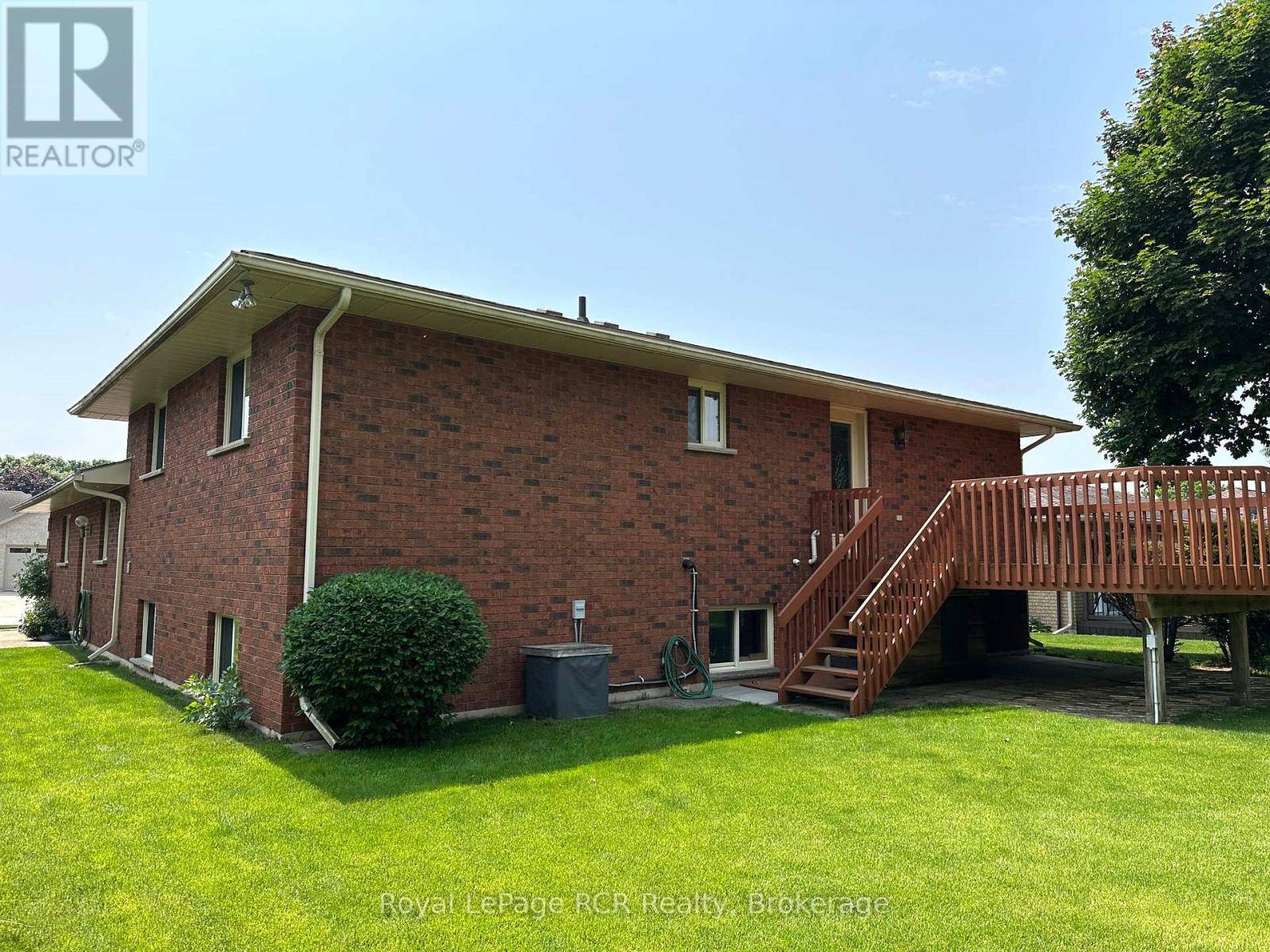 Hanover, ON N4N3S2,218 4TH STREET CRESCENT